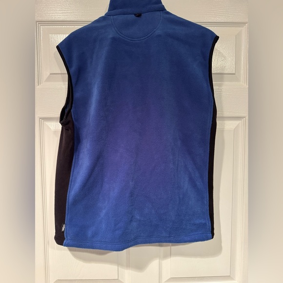 Gently used Hunter Mountain Embroidered Fleece Vest size Large - Picture 4 of 8